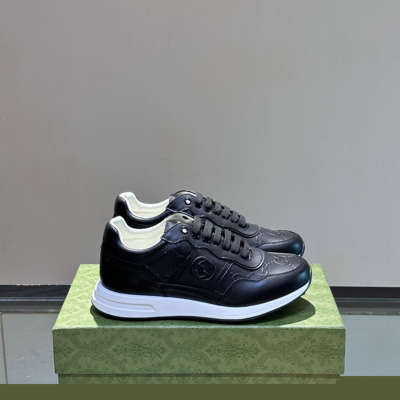 G*u*i casual shoes